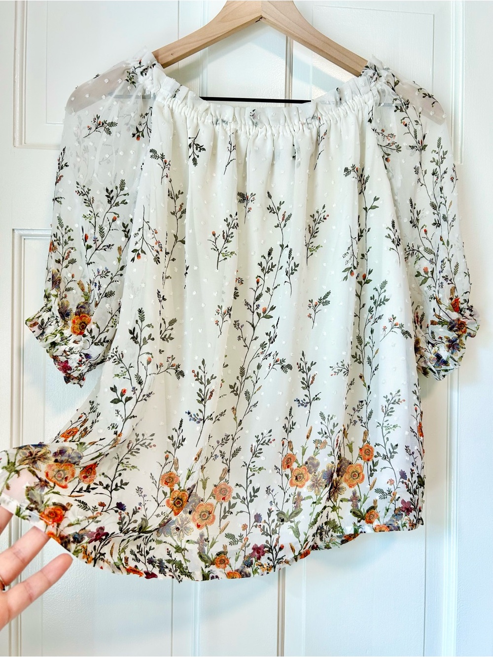 Sweet Rain Floral Swiss Dot Off the Shoulder Blouse Medium - Picture 6 of 6